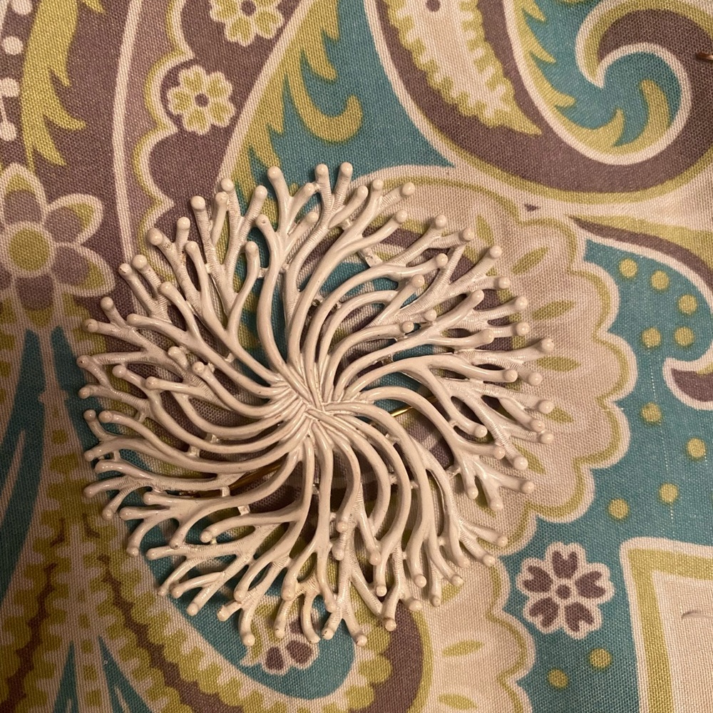 Brooch Vintage